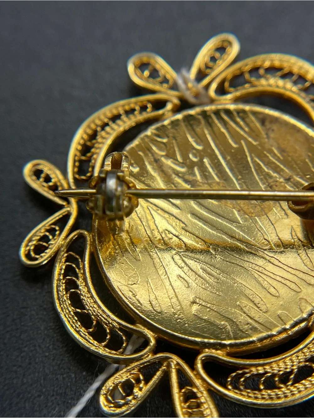 Vintage Mid Century Japanese Damascene Bird Brooch Gold Tone Filigree Frame