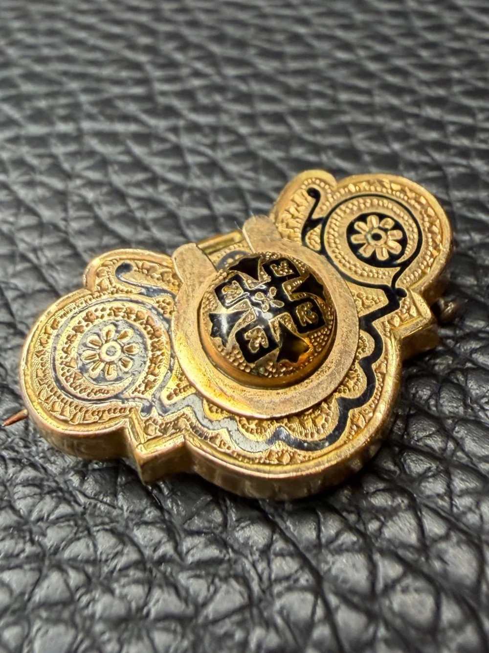 ORNATE Antique Victorian Edwardian Gold Filled Etched Pin Brooch C Clasp 1.25