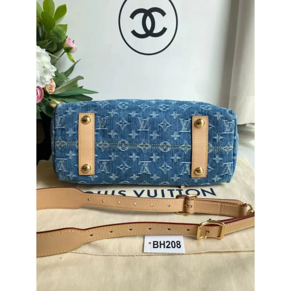 Louis Vuitton Women Pre-Loved Bag Very Good Condition