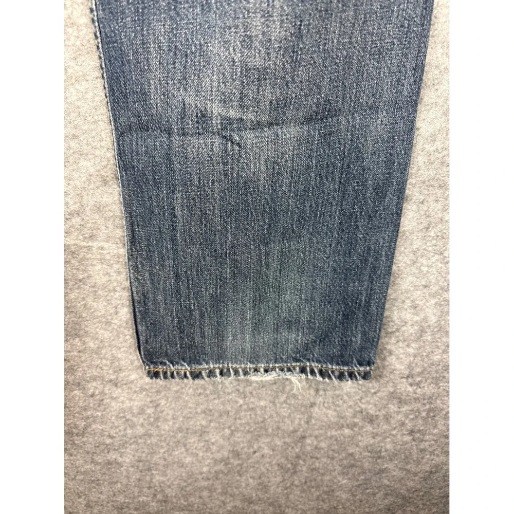 Levis levi 569