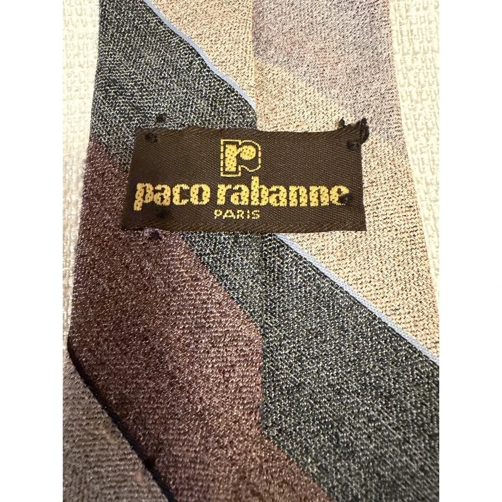 Paco Rabanne pale ranging paco