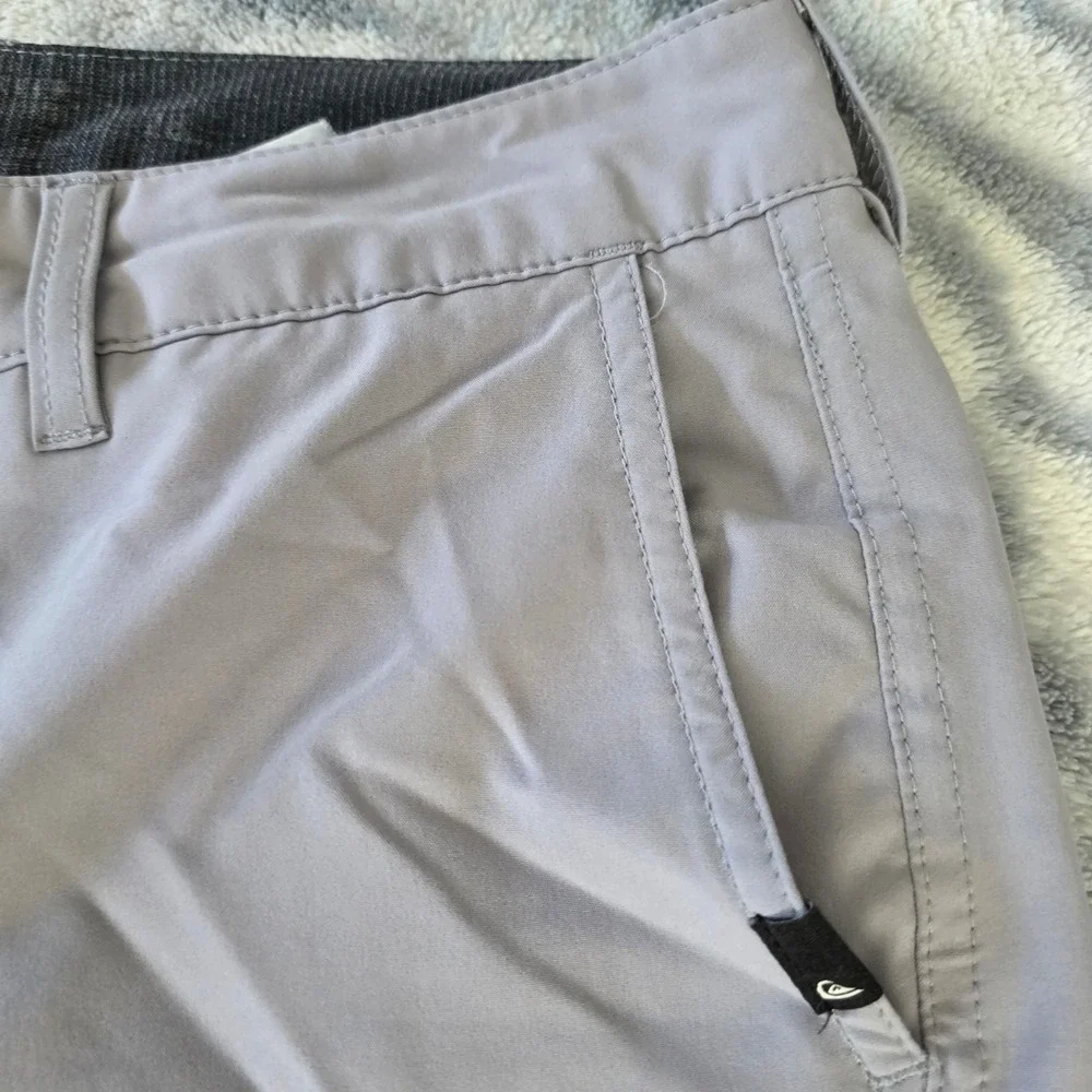 Quiksilver Amphibian Hybrid Shorts Mens 28 Gray Quick Dry Walkshorts Boardshorts