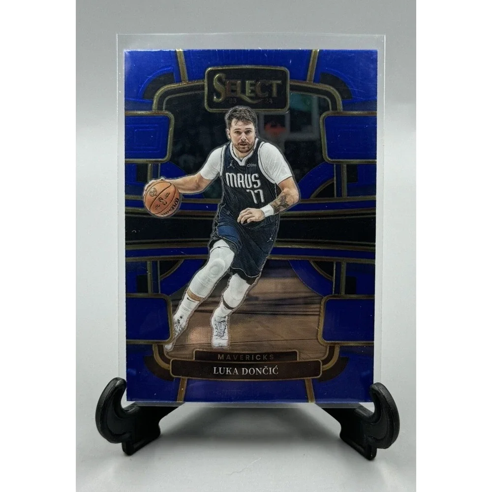 2023-24 Panini Select LUKA‎ DONCIC Blue Concourse #51 Dallas Mavericks