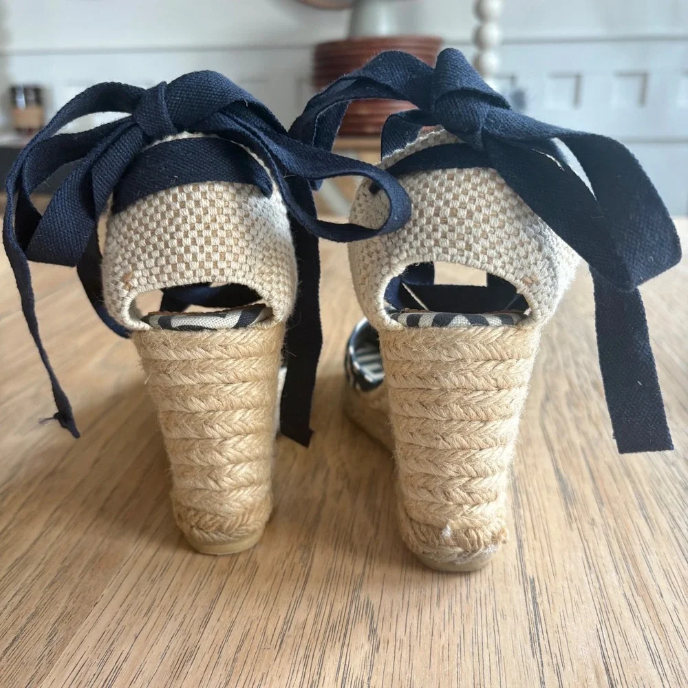Tory Burch good excellent