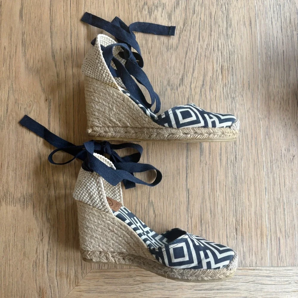 Tory Burch good excellent