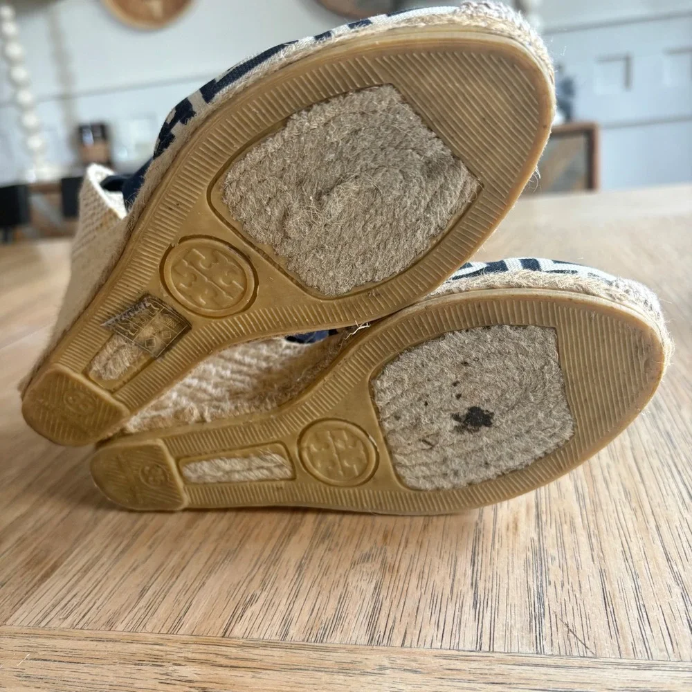 Tory Burch good excellent