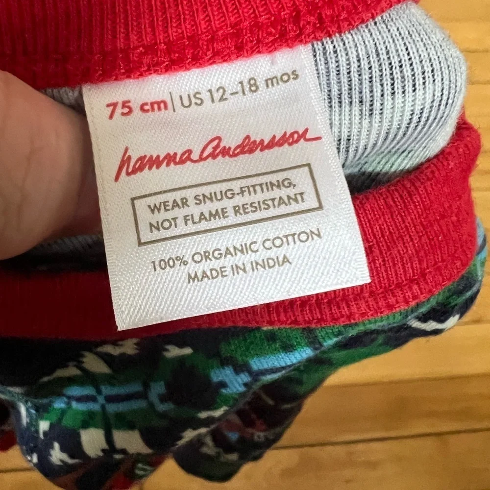 Hanna Andersson Gnome‎ Christmas two piece pajama set long sleeve