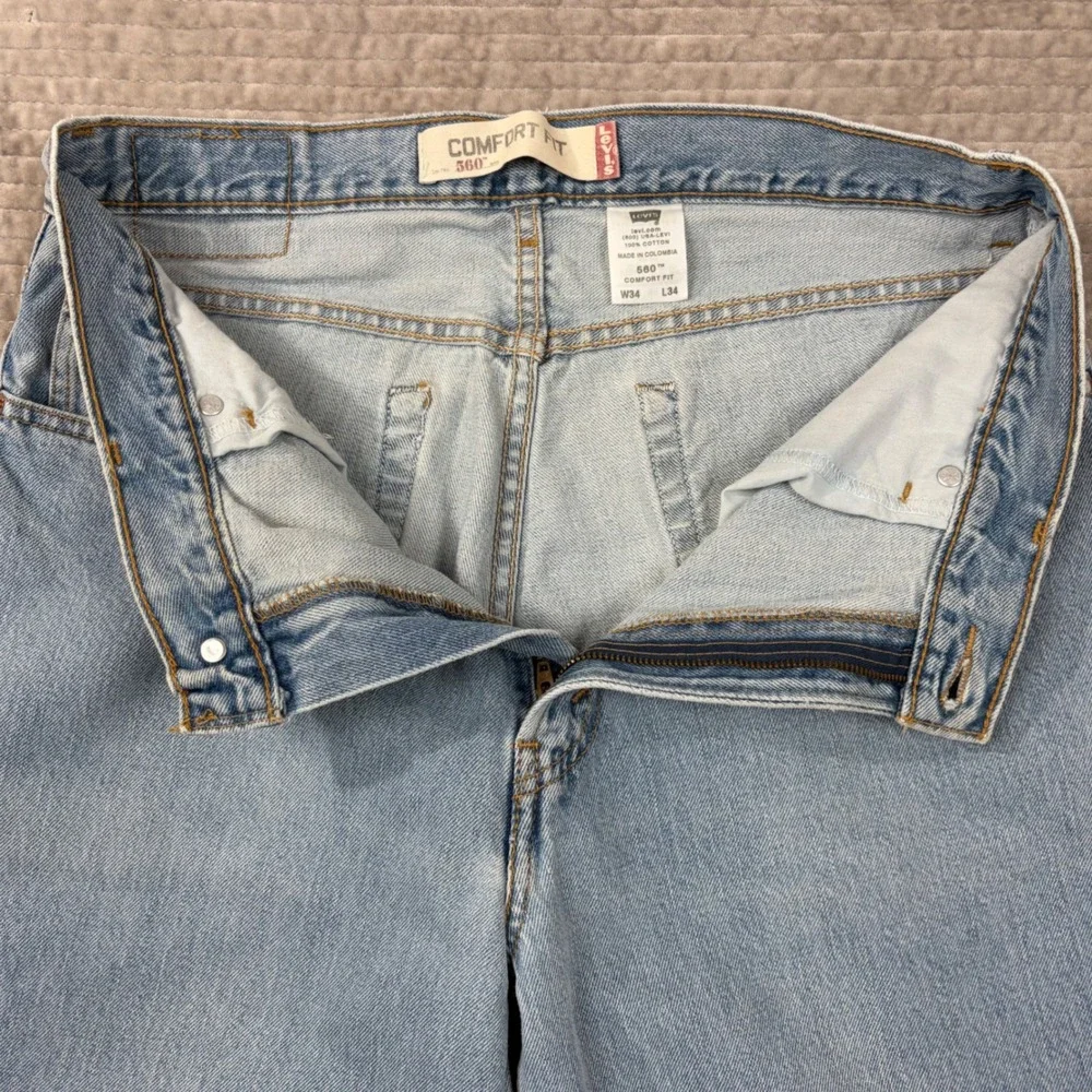 Levis levis 560