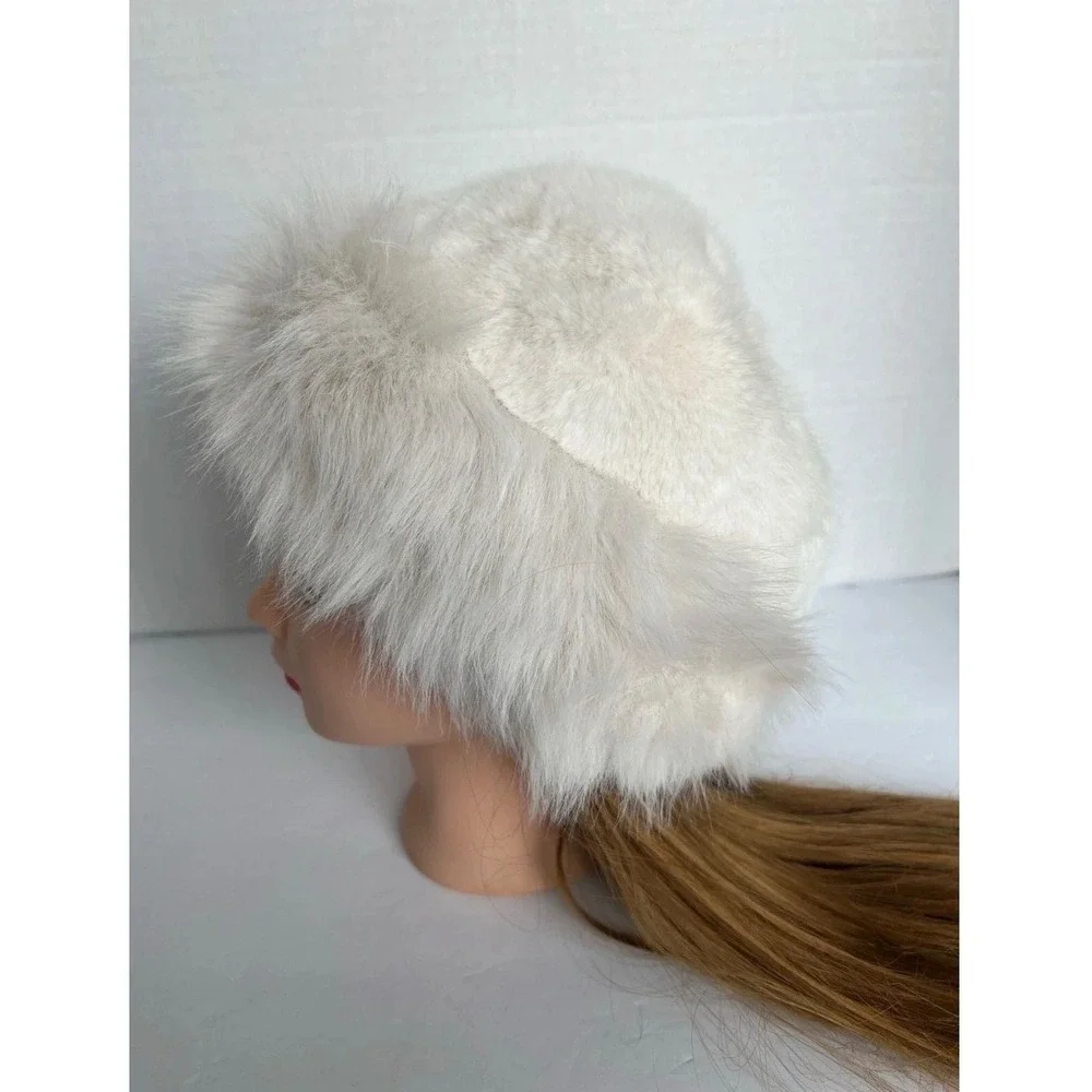 Boutique + trim from