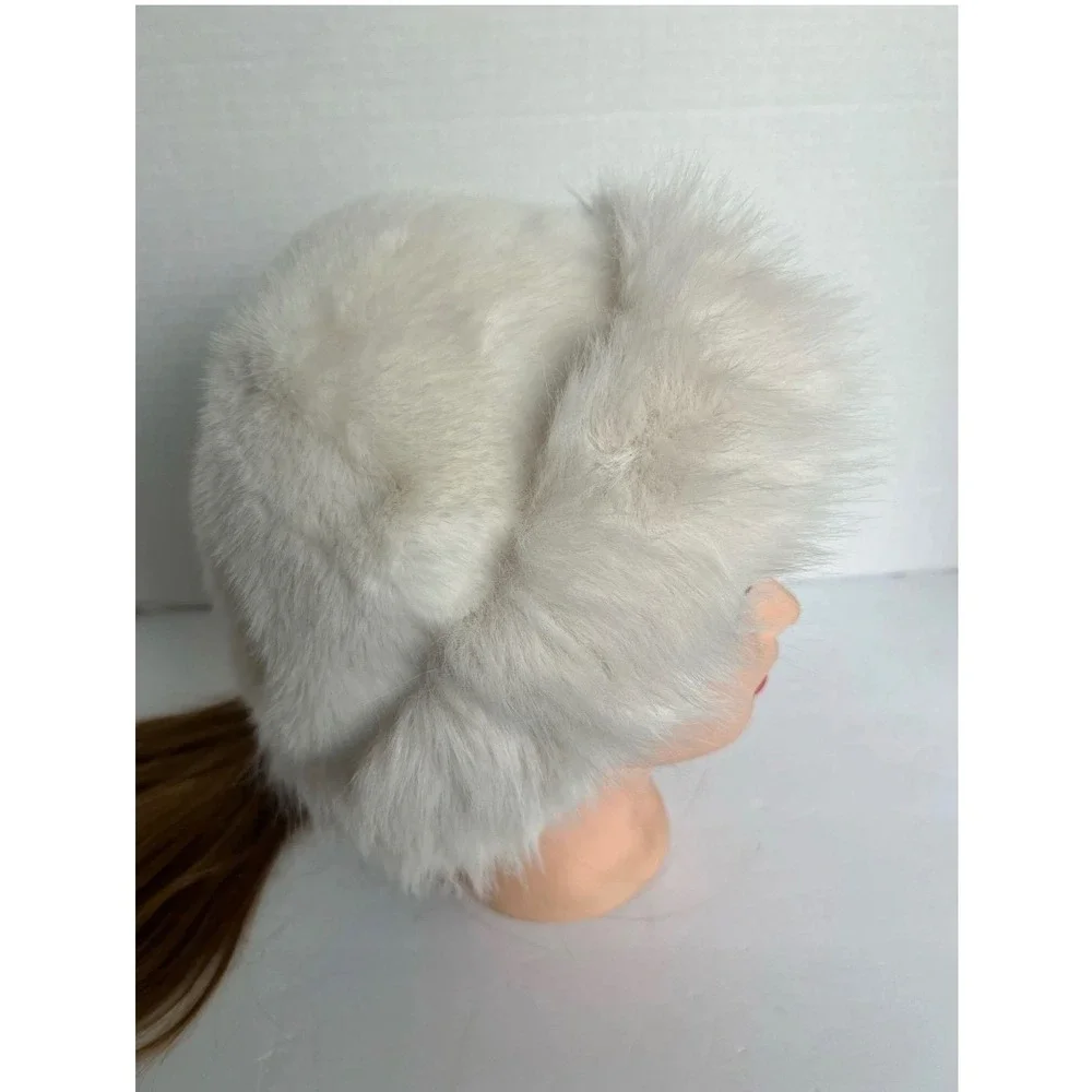 Boutique + white gifts prices