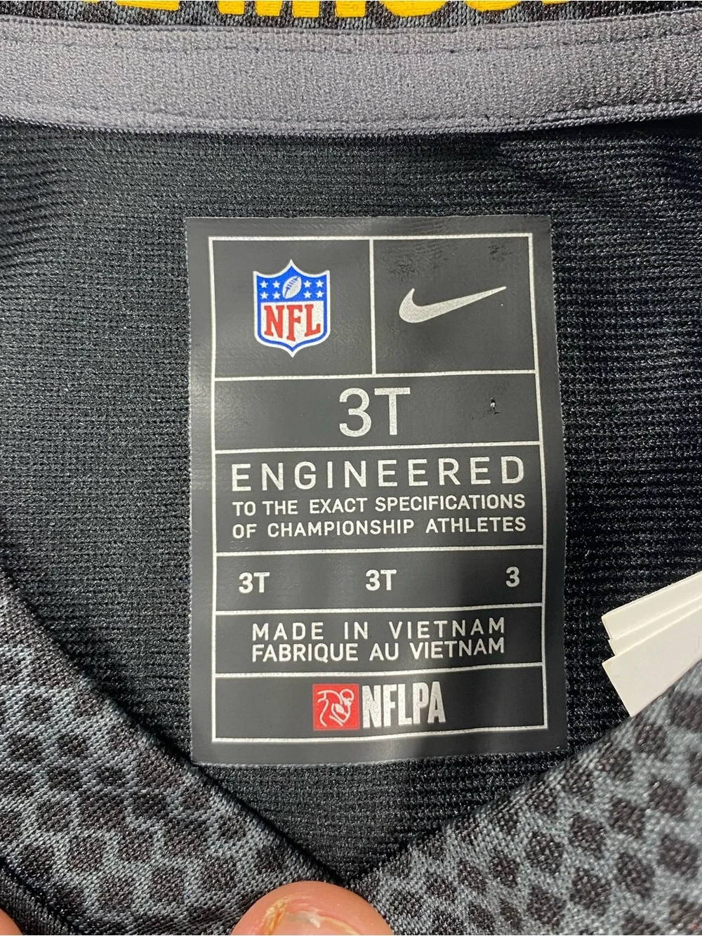 Nike field jayden