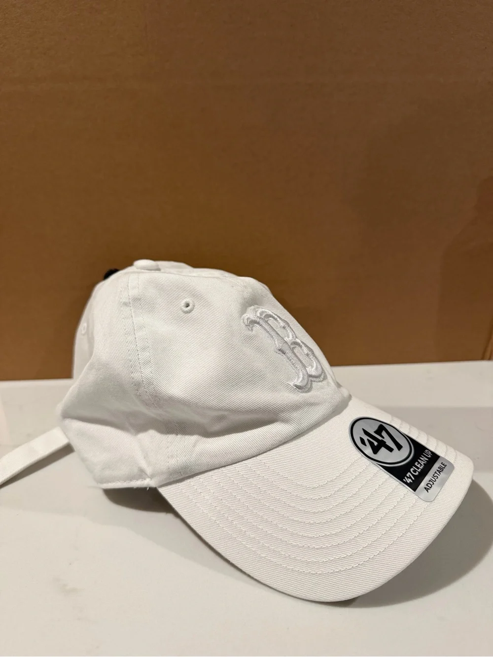 '47 Clean Up Adjustable White Cap Boston Red Sox MLB One Size