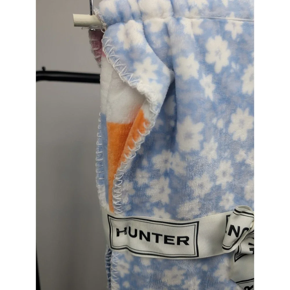 Hunter Reversible Plush Throw Blanket 50x70 Blue Floral Multi Color Stripe NWT