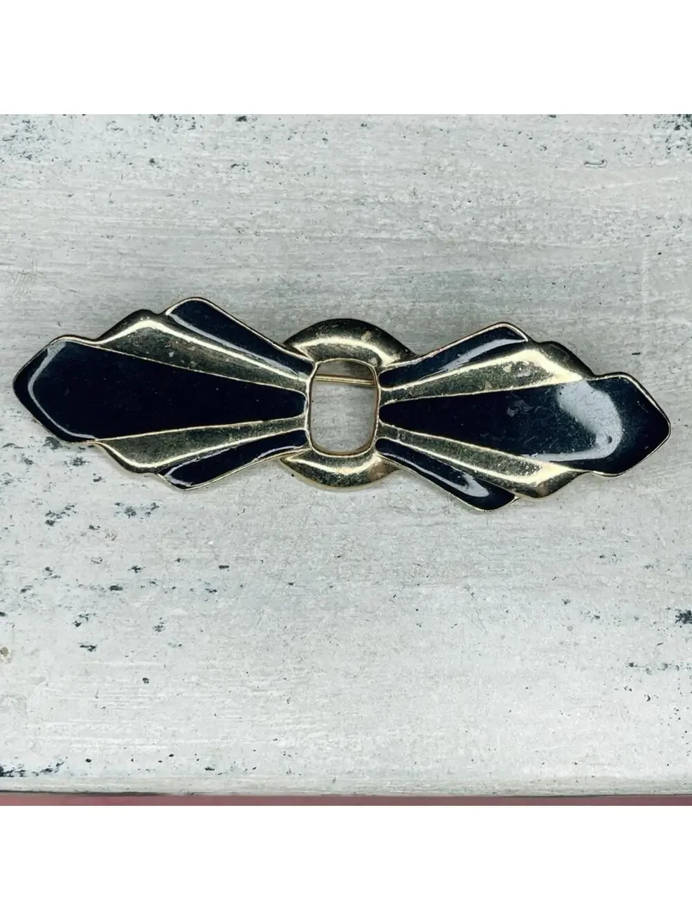 286. Vintage Brooch Black Enamel
