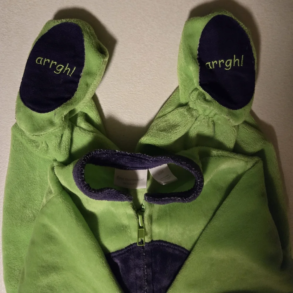 N/A zipper closure