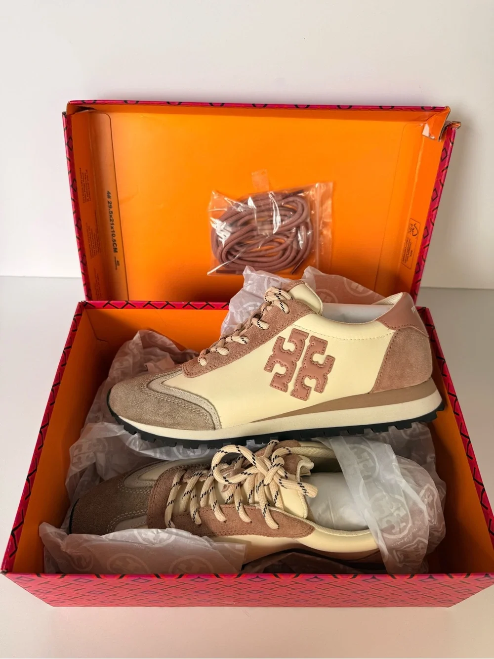 Tory Burch tory burch