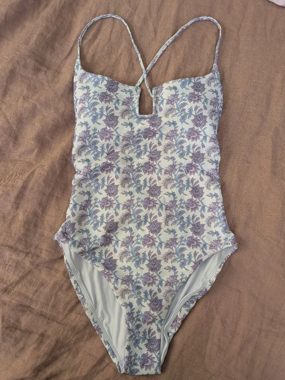 NWT J.Crew Mira Classic Sculpt One-Piece Swimsuit Purple Paisley SIZE 10