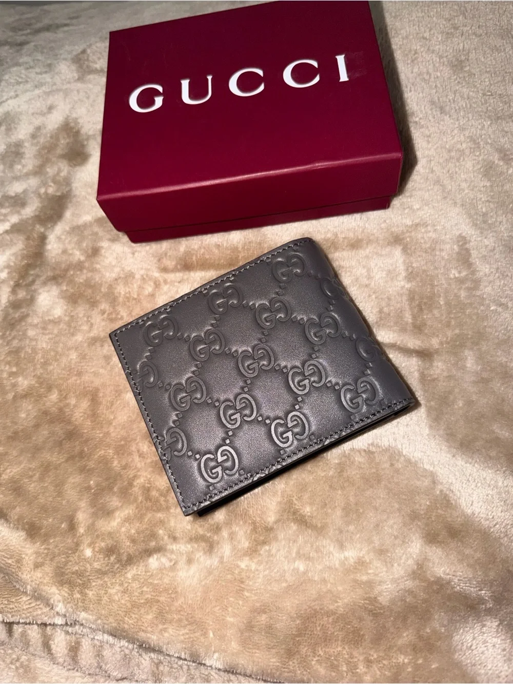 Gucci Black Embossed GG Leather gray with coin pocket