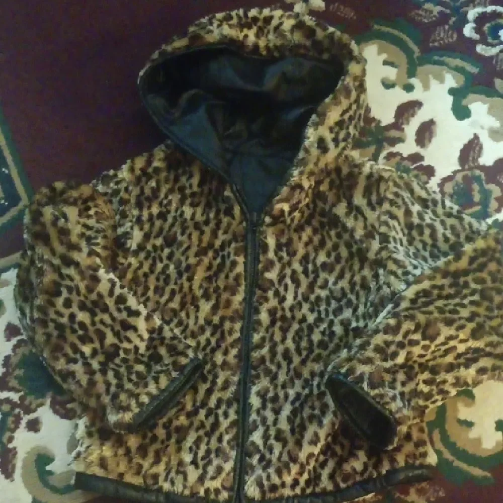 🤠Copper Key Reversible Leopard Print/Faux Fur Jacket  Plush Girls 7/8