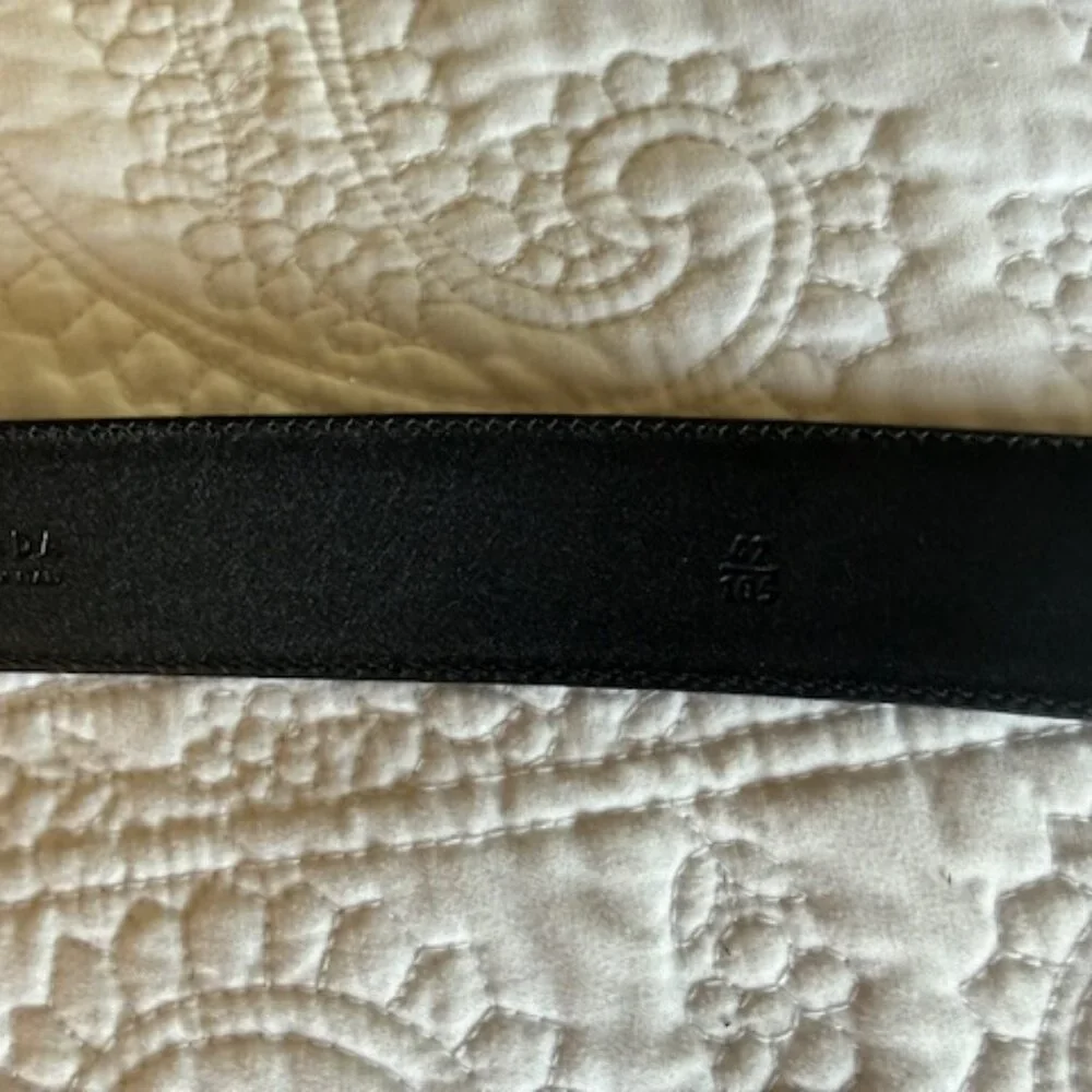 Prada used good
