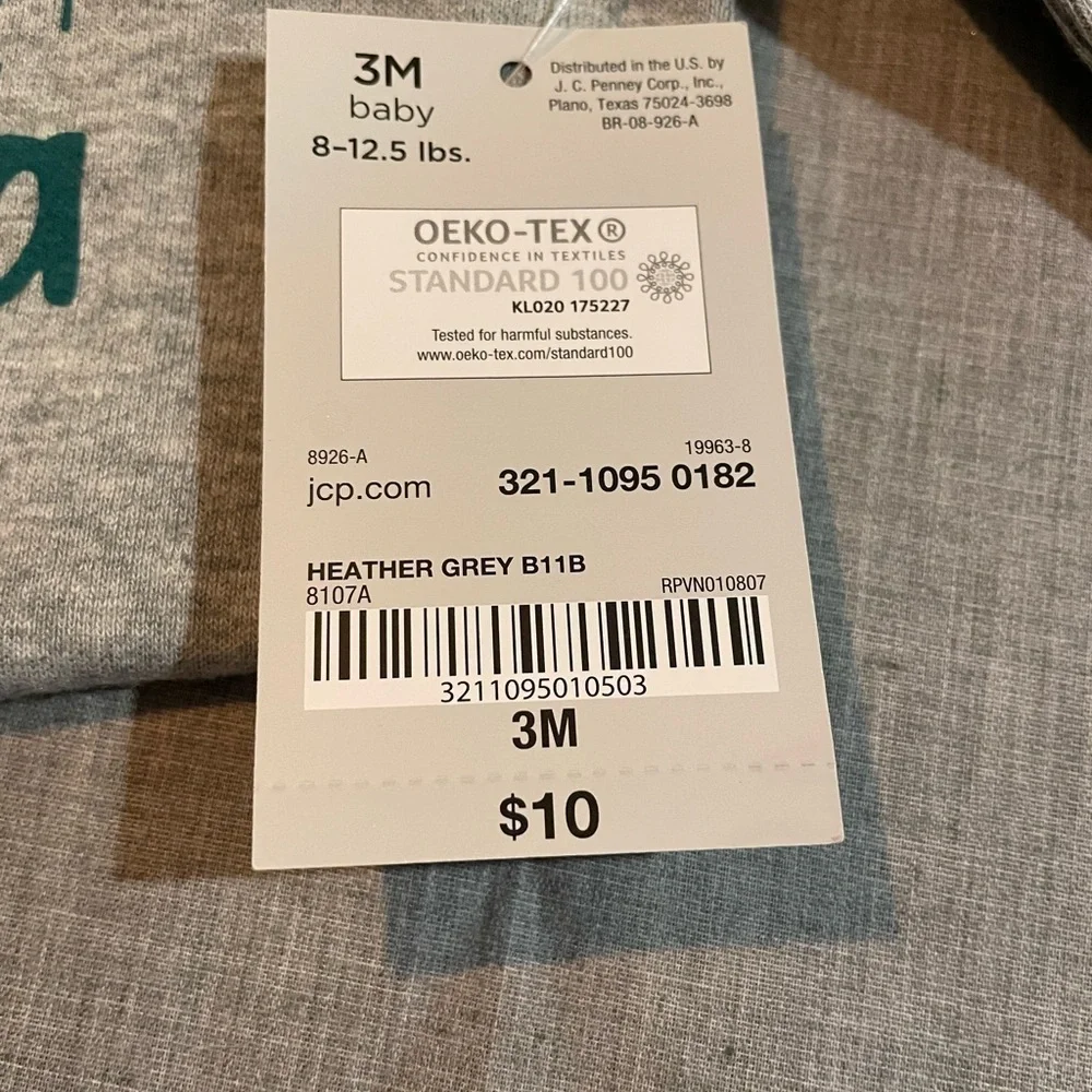 NWT long sleeve onesie “It’s My First Visit From Santa Ever”