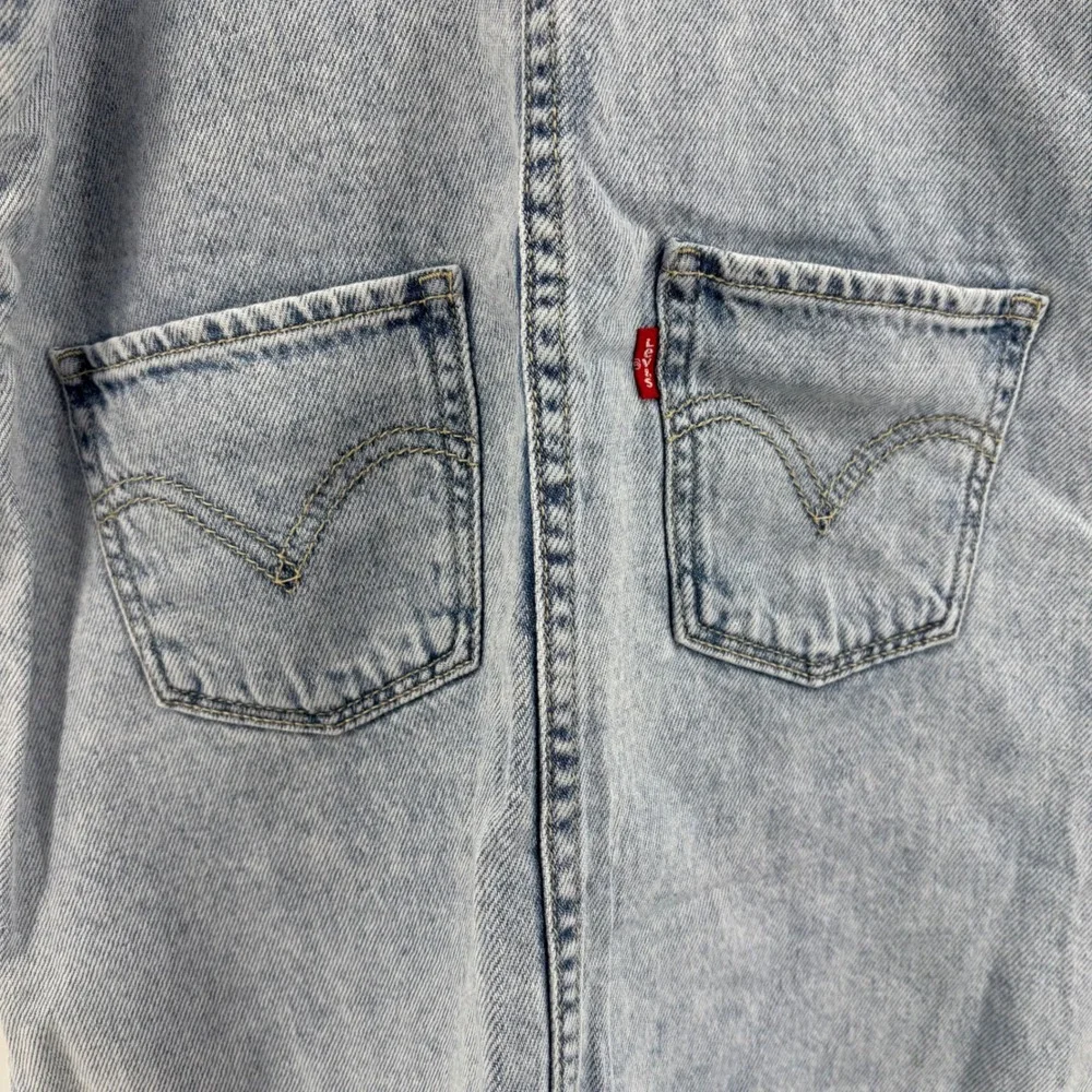 Levis excellent levi