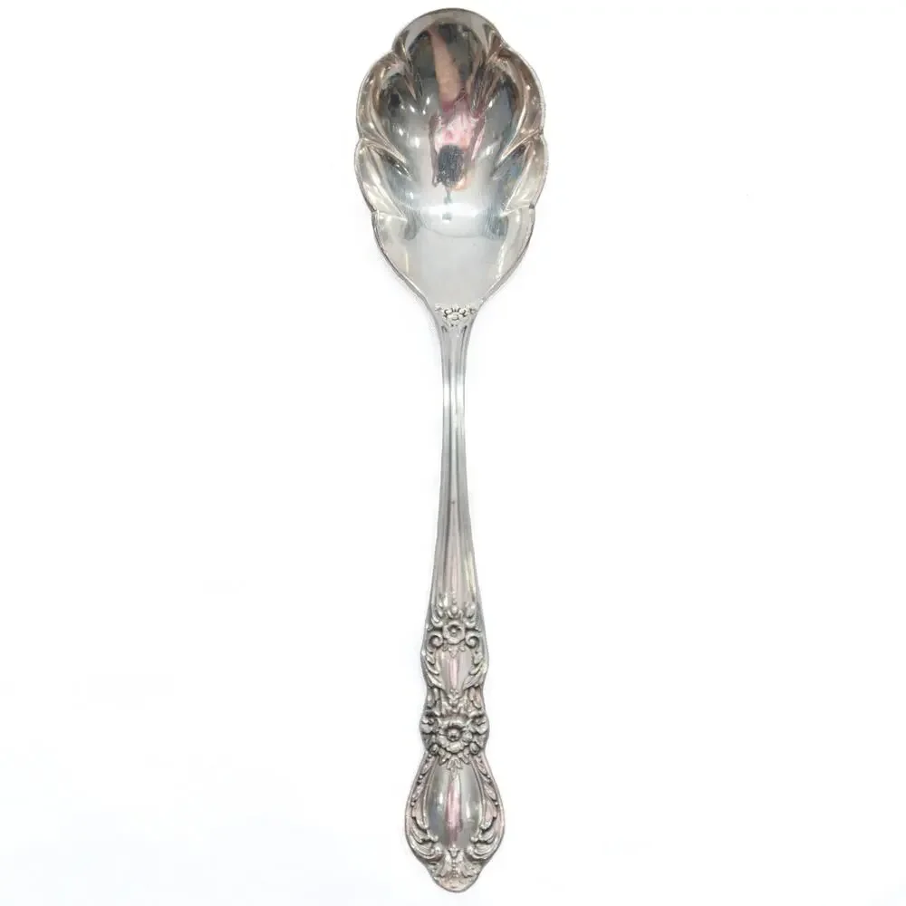 1847 Rogers Bros IS Heritage Silver Plate Scallop Slotted Serving Spoon