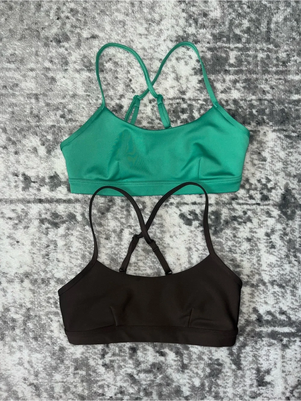 Alo Yoga Airlift Intrigue Bra Bundle