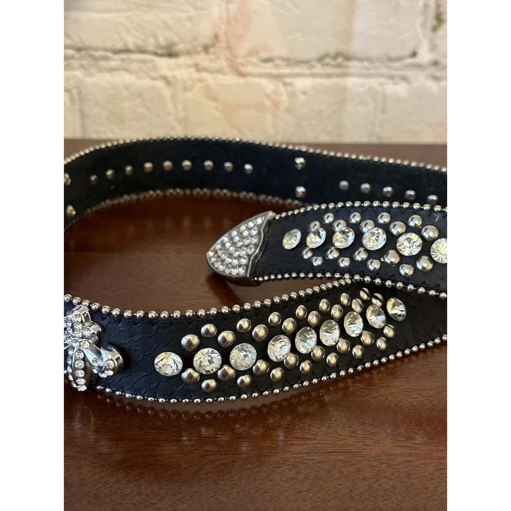 N/A women black