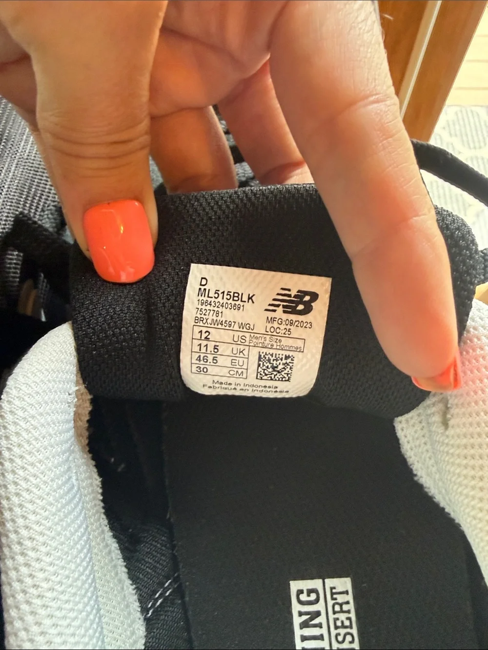 New Balance 515 Men’s Black and White Sneakers
