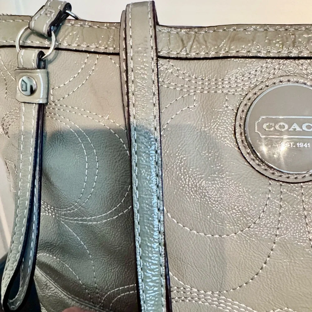 Coach stylish tote