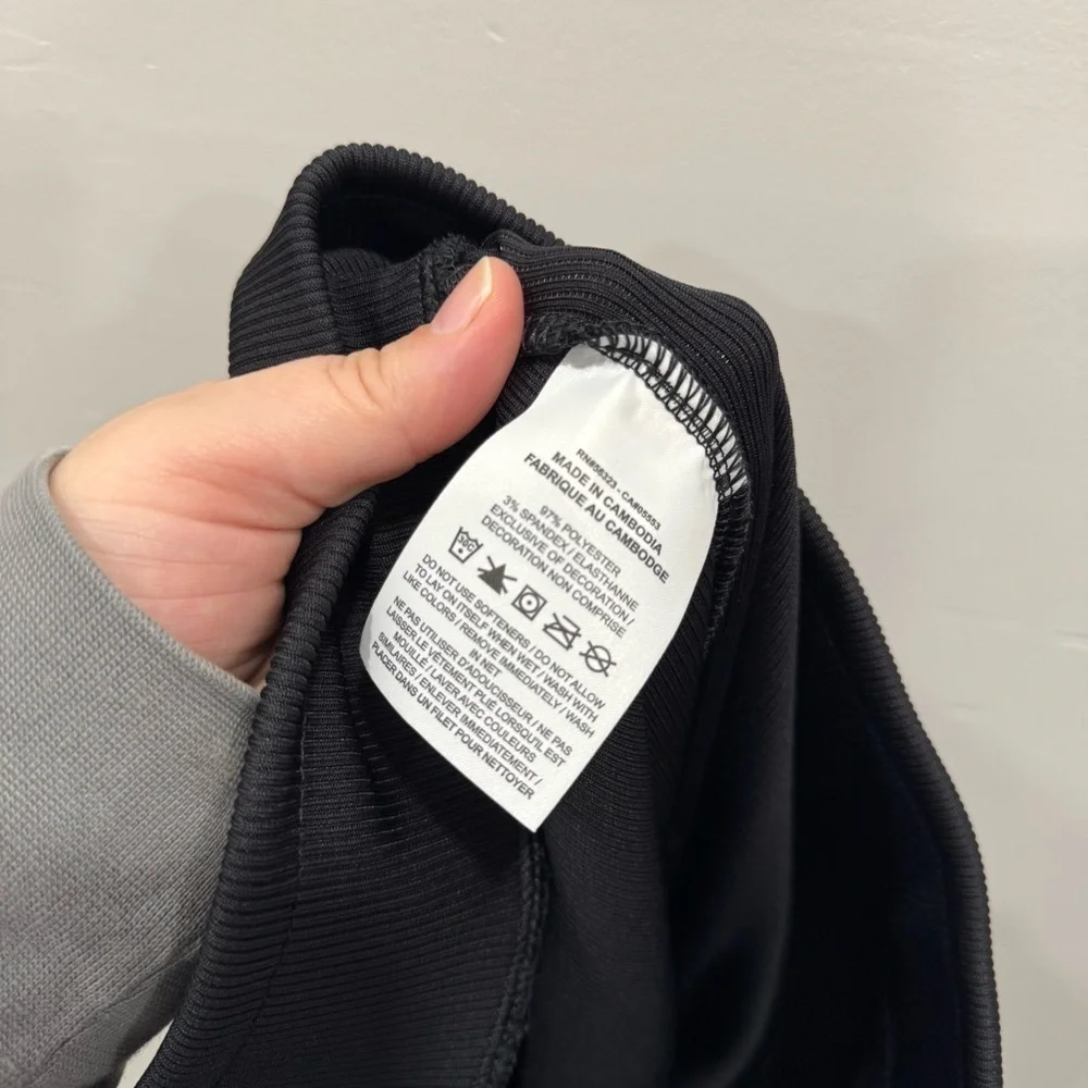 Nike ribbed black