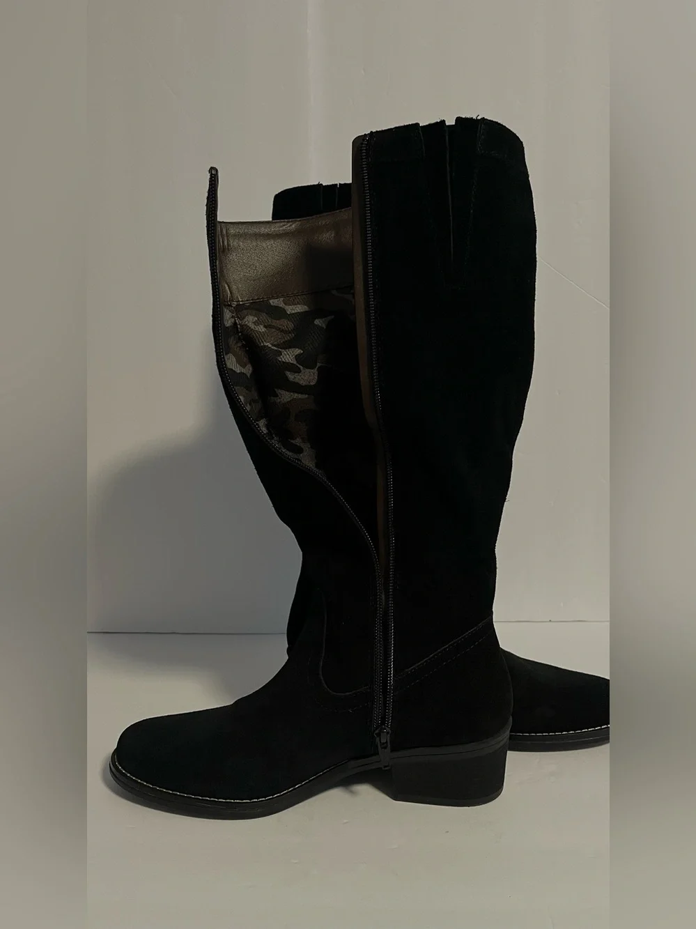 White Mountain Women’s Altitude Calf Knee High  Black Suede  Boots Size 7 1/2M