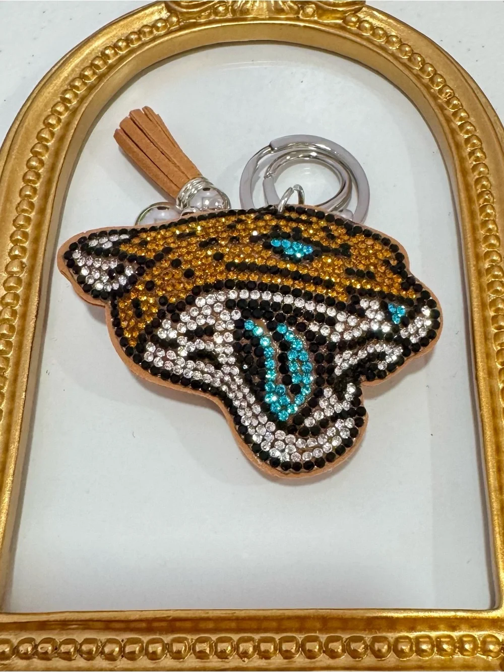 unbranded eye catching