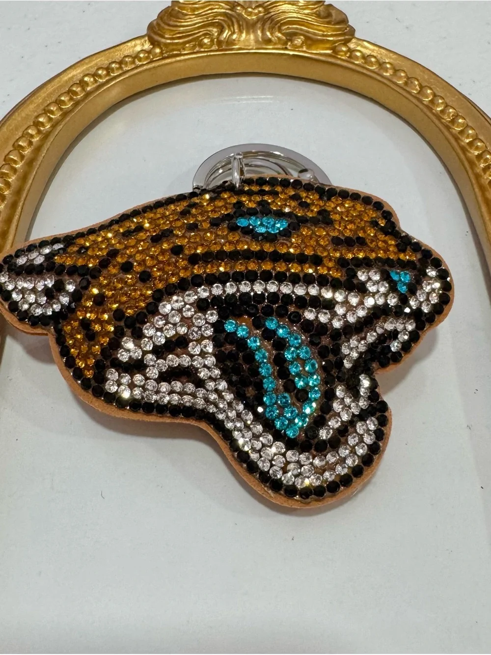 unbranded eye catching