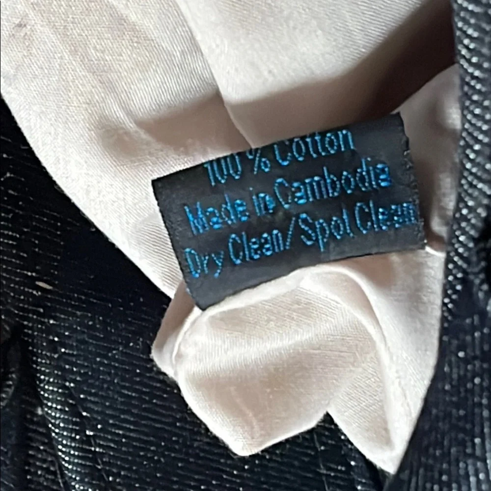 Sak Saum sleek denim