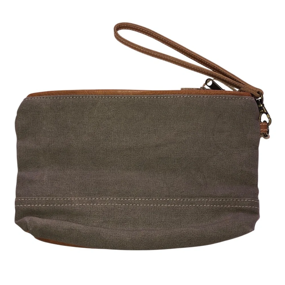 NWT Sixtease Elprine ll Upcycled Cloth and Leather Large Size BTS Wristlet