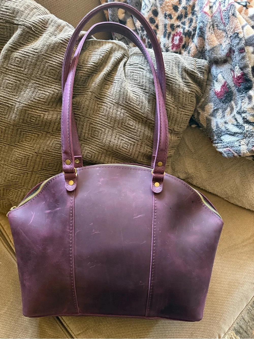 Larkspur PLG Large Zip Logan