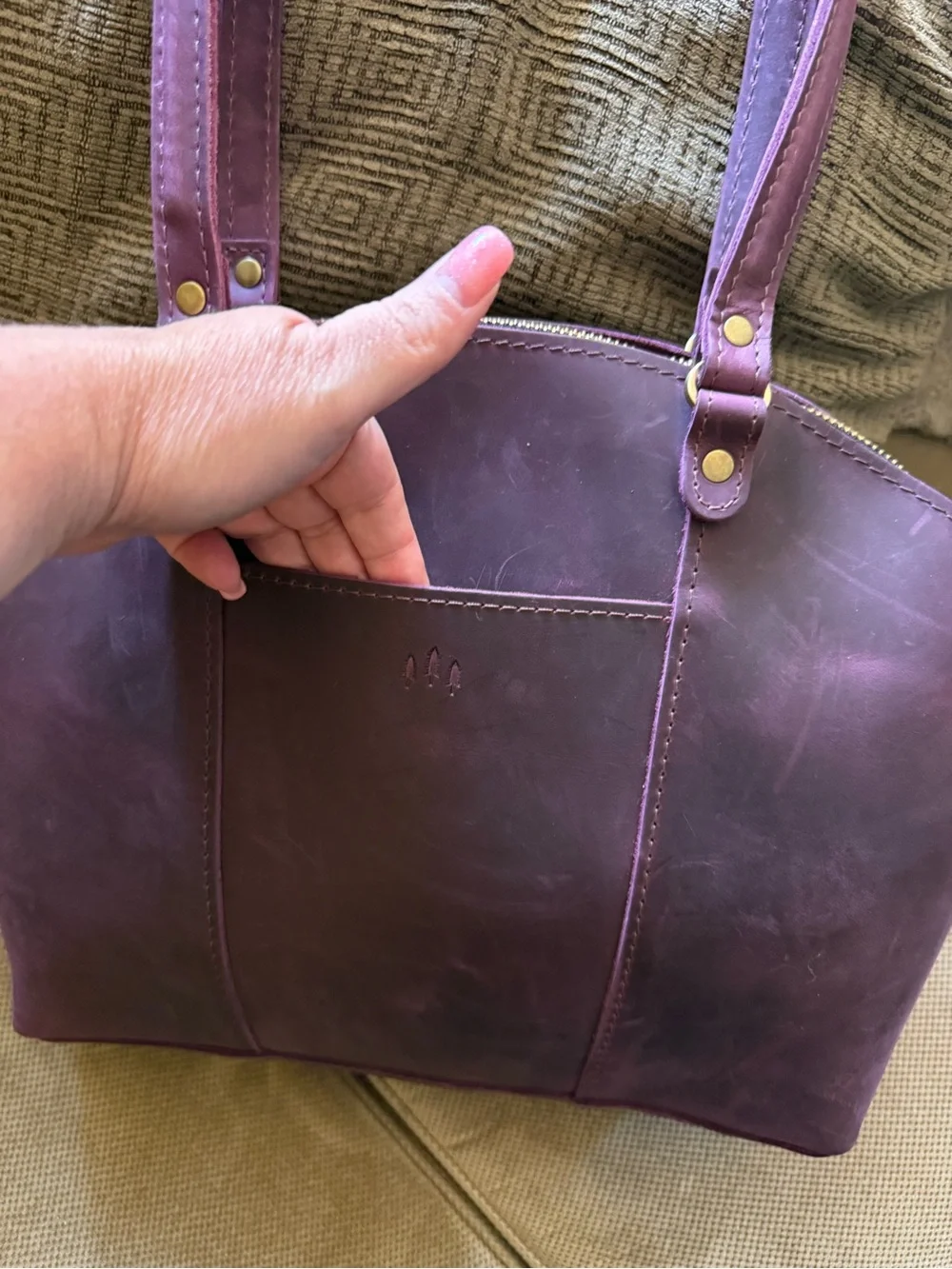 Larkspur PLG Large Zip Logan