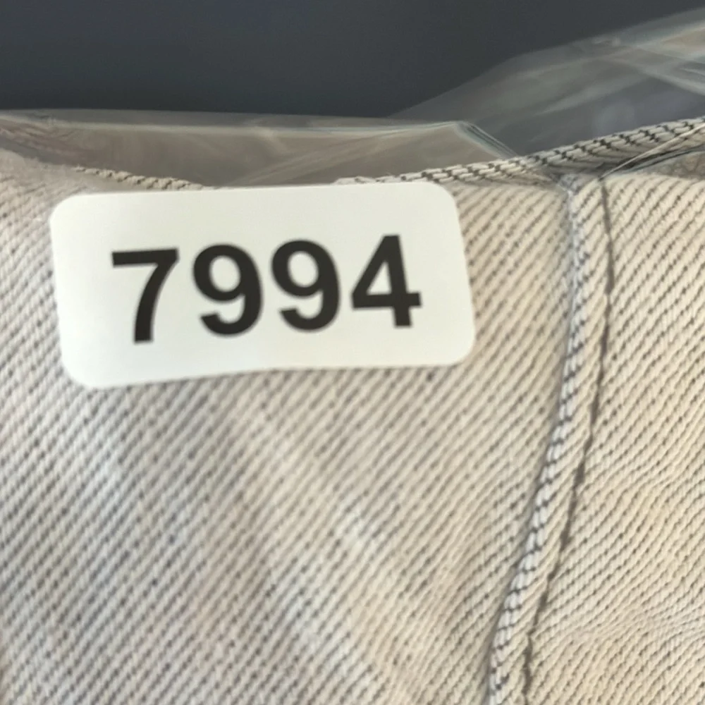 Levis Button Fly 501 Straight Fit Jeans Men's 40/30 Actual 38/28‎ Light Gray