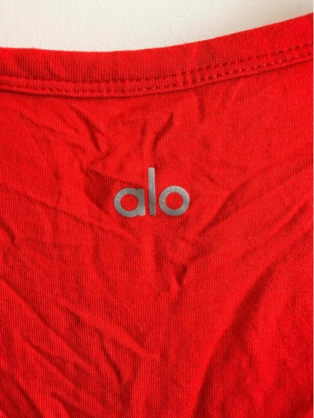 ALO Yoga cropped knot