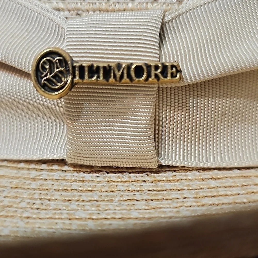 Elegant Cream Straw Hat for Women