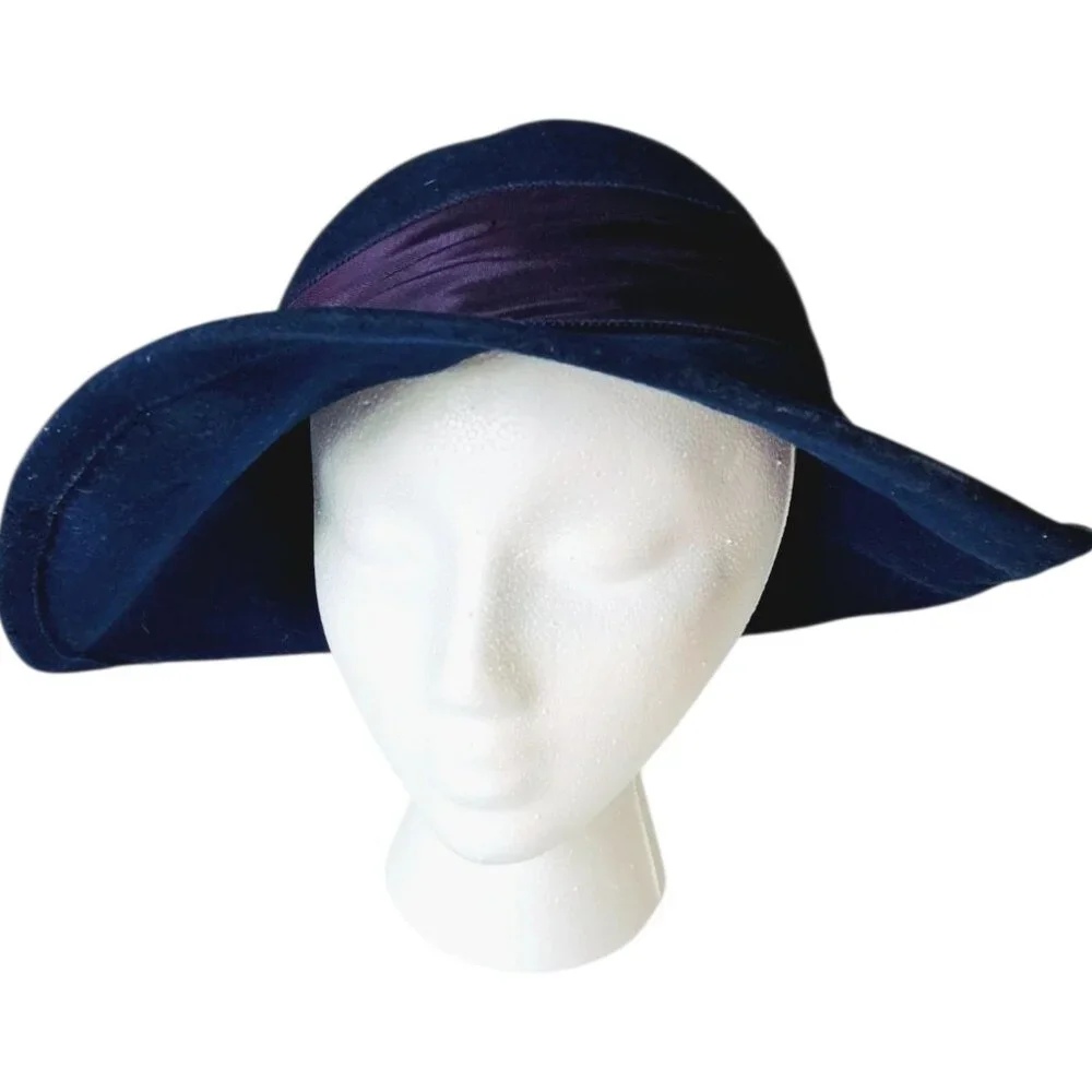 1960-70s WPL5923 100% Wool Dark Blue-Purple Ribbon Rhinestone Brooch Hat