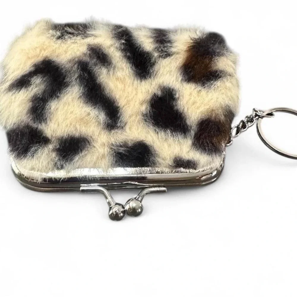 N/A nwot fuzzy