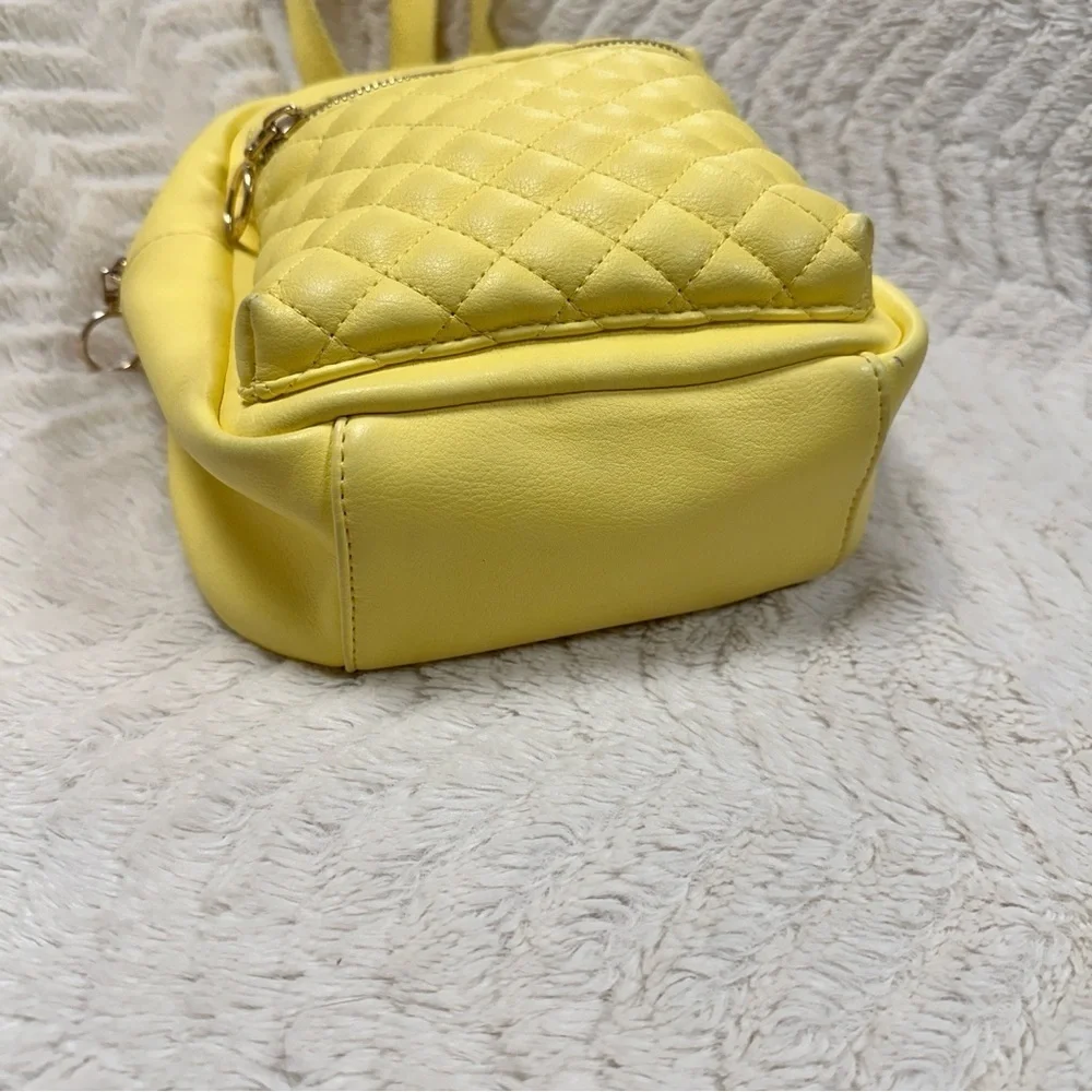 Art class brand, super cute lemon yellow vegan backpack