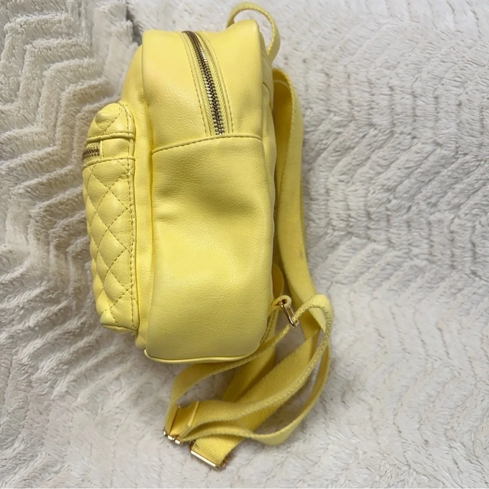 Art class brand, super cute lemon yellow vegan backpack