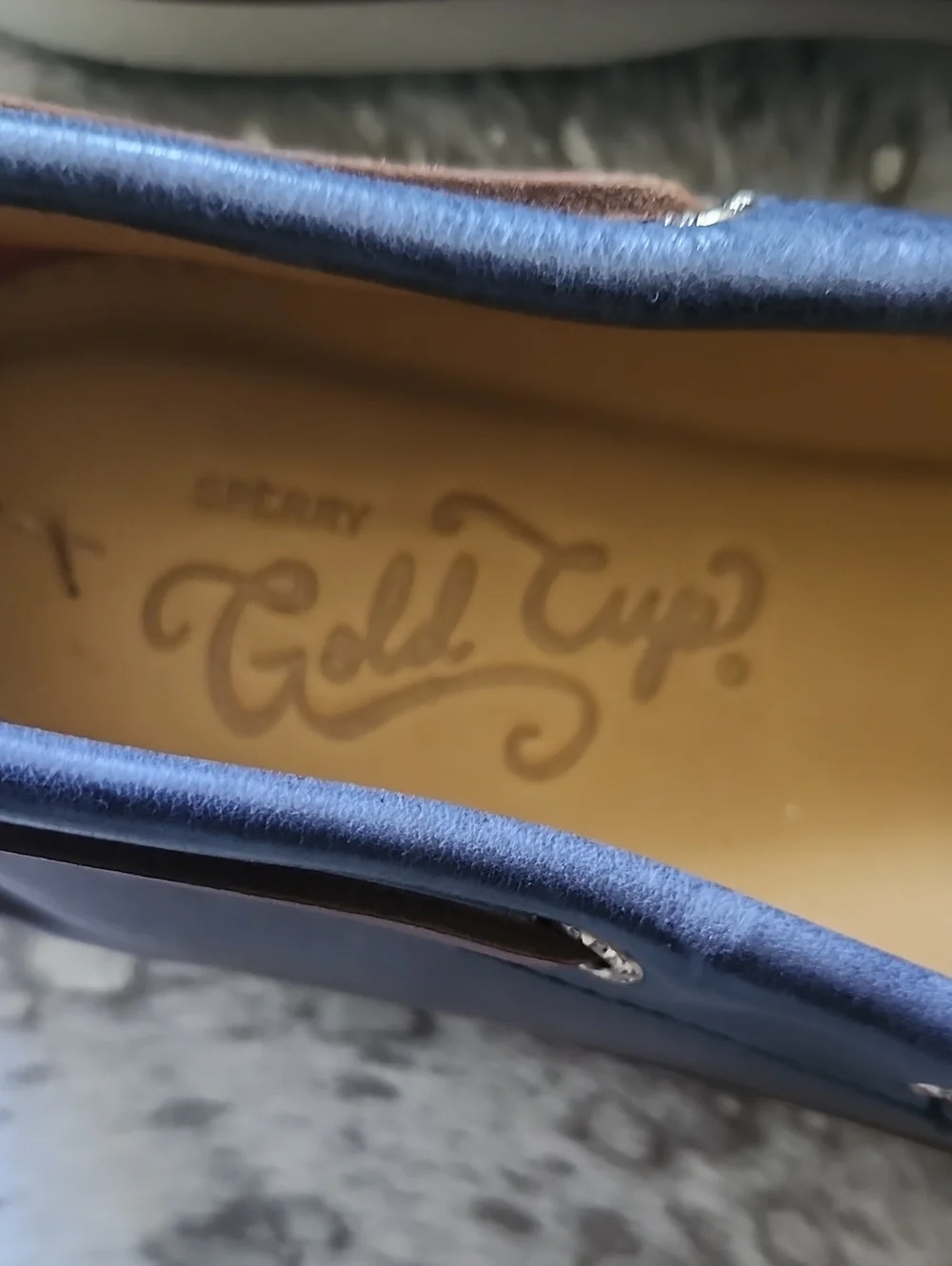 Sperry moccasin 18 gold