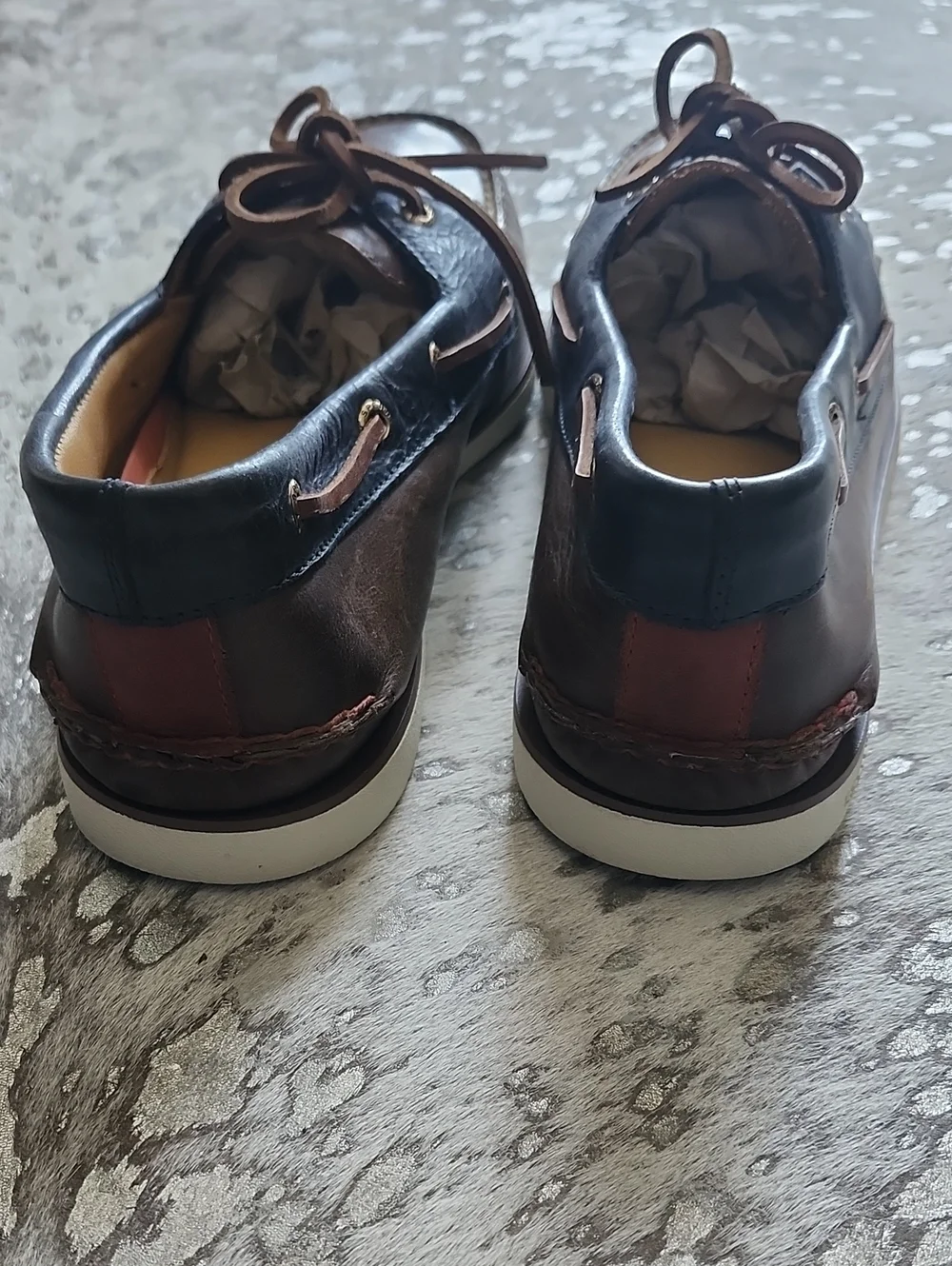 Sperry 18 eyelets
