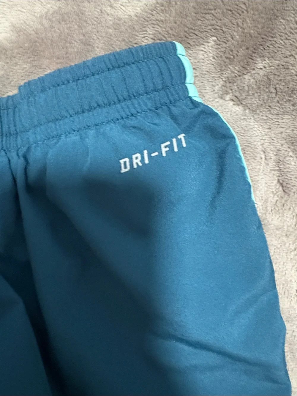 Nike Dri-fit Women’s Running Shorts Turquoise Small