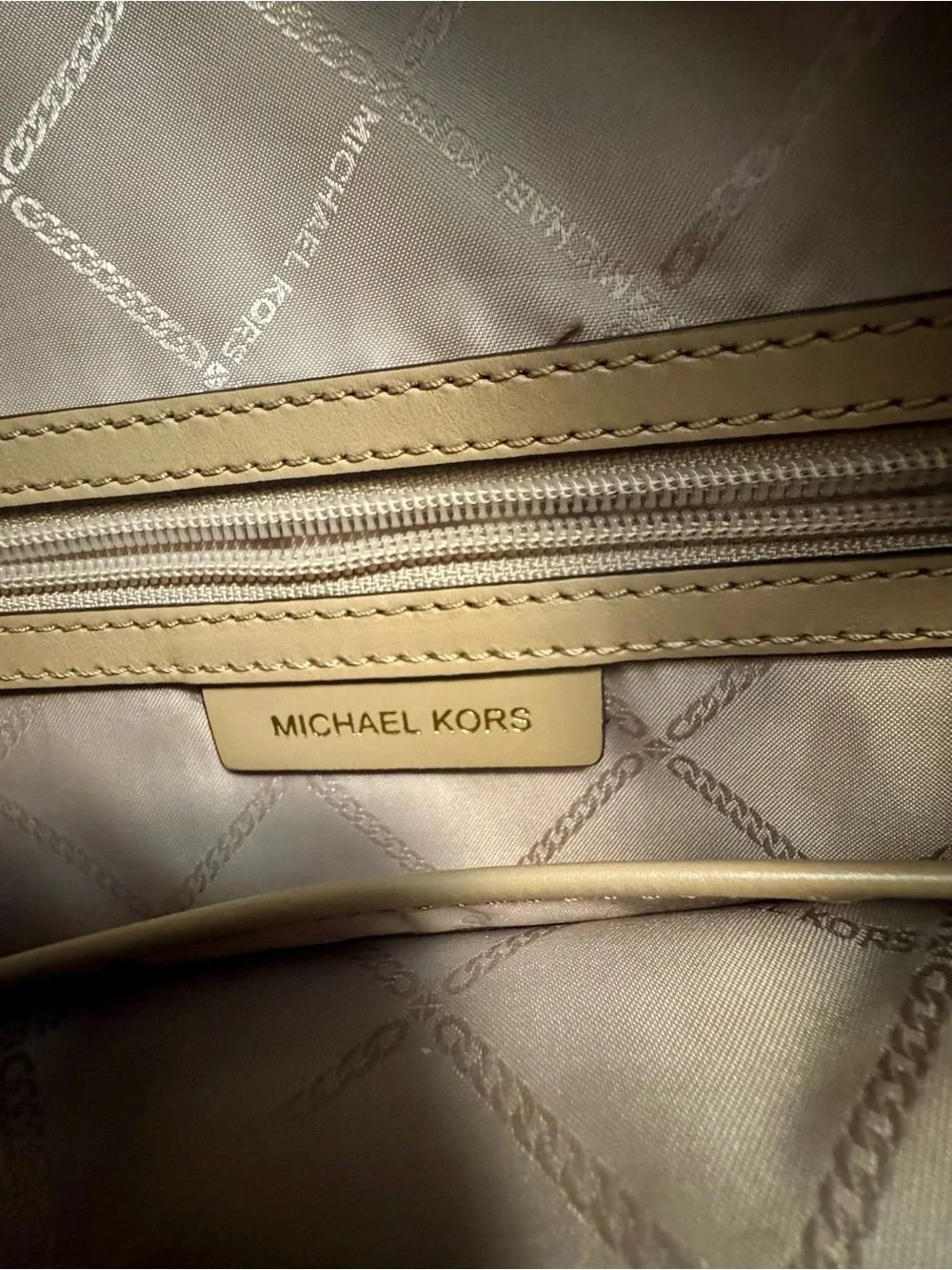 Michael Kors classic michael